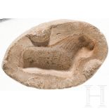 Außergewöhnliches Kalksteinmodell für die Herstellung liegender Löwenfiguren, Nordafrika, rö