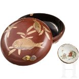 Runde Lackdose und Porzellan-Teeschale, Japan, Meiji-Periode bzw. China
