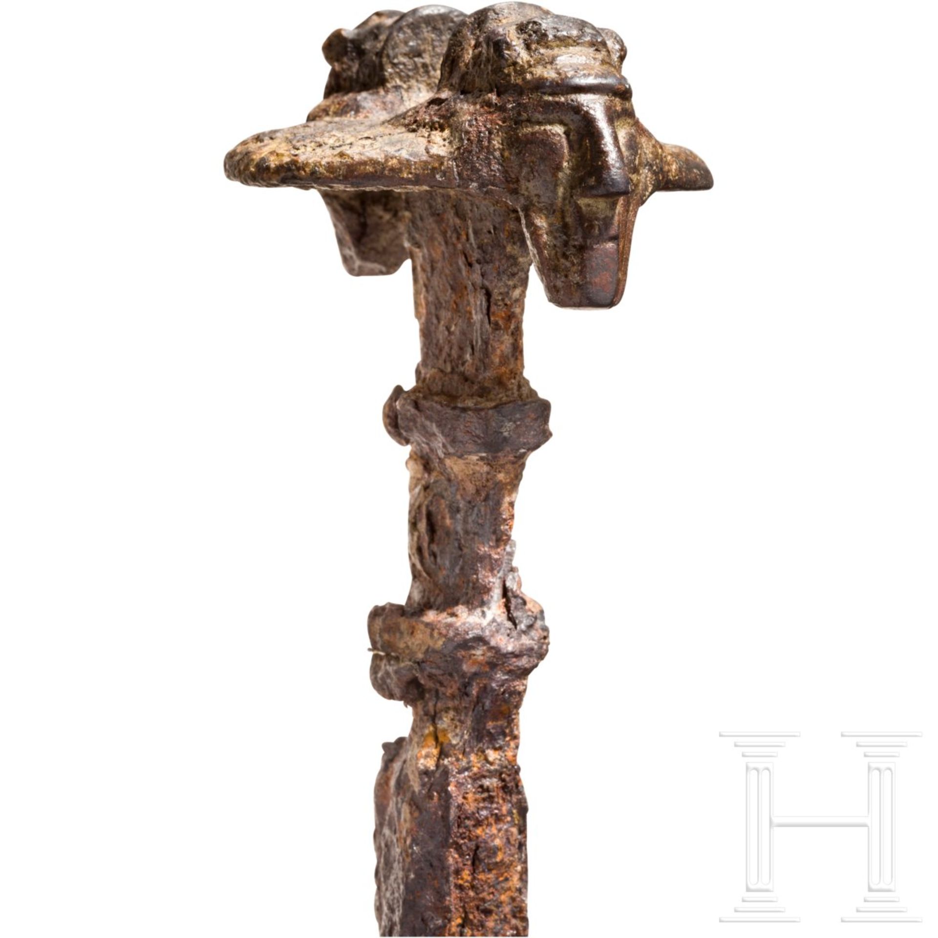 Eisernes Maskengriffschwert, Luristan, 10. Jhdt. v. Chr. - Bild 8 aus 9