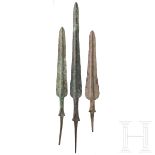 Drei bronzene Lanzenspitzen, Luristan, Westiran, 12. - 11. Jhdt. v. Chr.