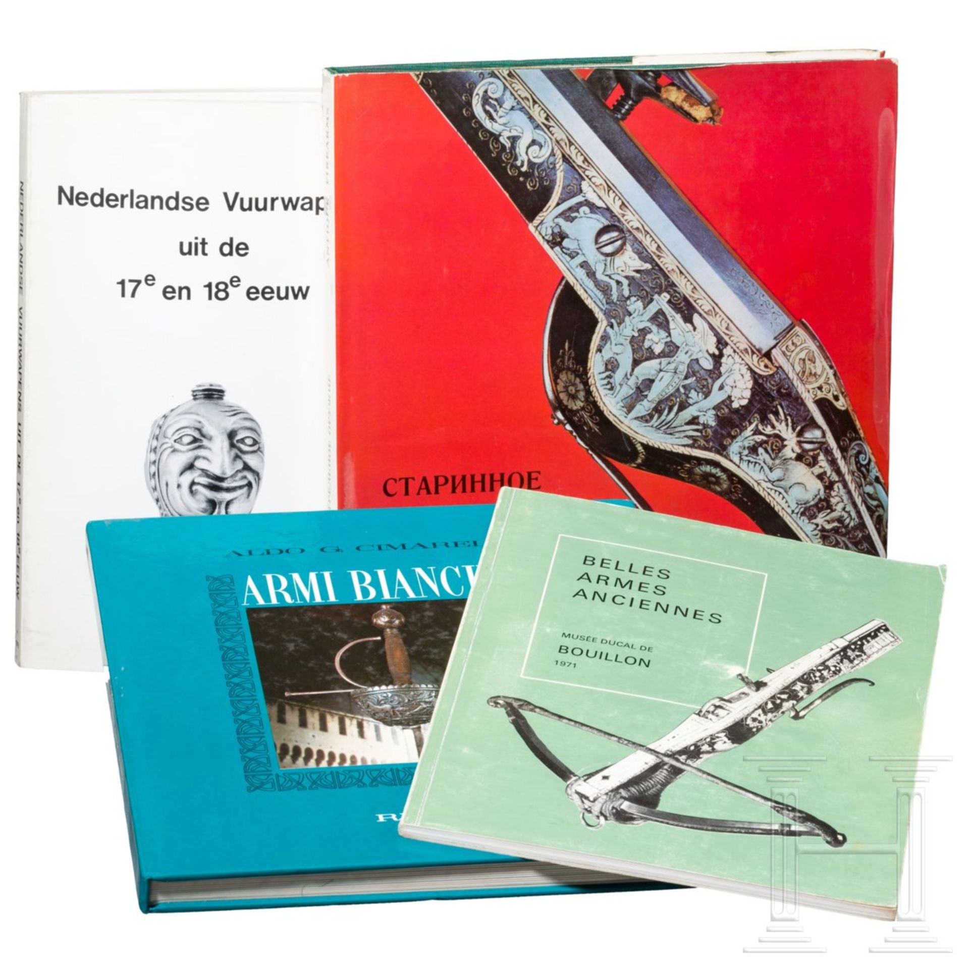 Vier Waffenbücher in italienischer, französischer, russischer und niederländischer Sprache - Bild 2 aus 2