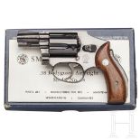 Smith & Wesson Mod. 40, "The Centennial", im Karton