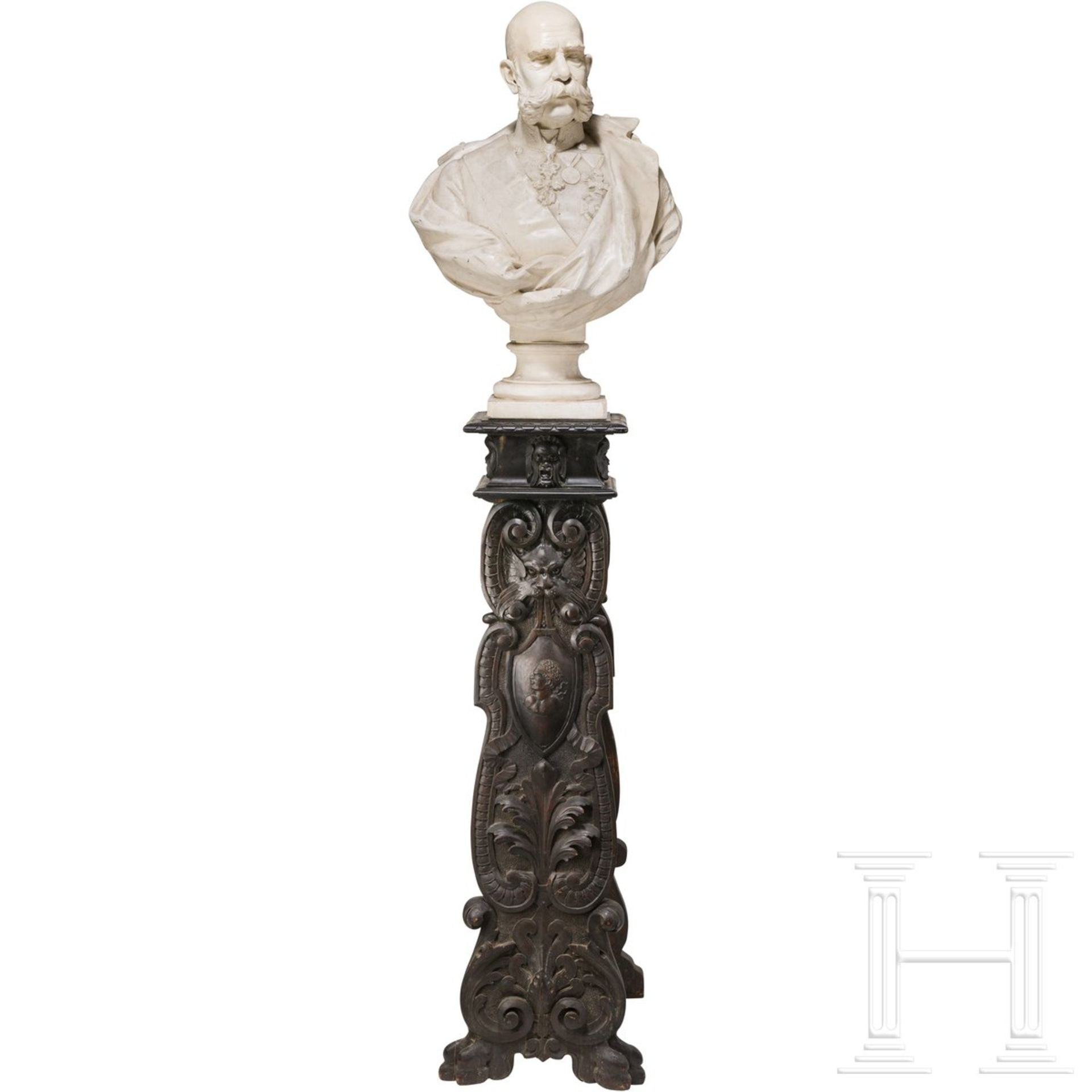 Kaiser Franz Joseph I. von Österreich - große Gipsbüste auf beschnitztem Holzständer