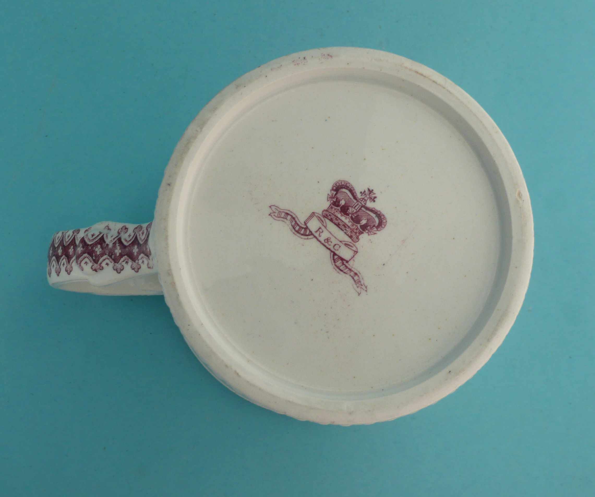 1838 Coronation: a cylindrical pearlware mug by Read & Clementson printed in pink with portraits - Image 4 of 5