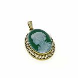 Gemmen pendant GG 585/000 with a very finely carved, oval agate gem 25 x 18 mm, L. 40.5