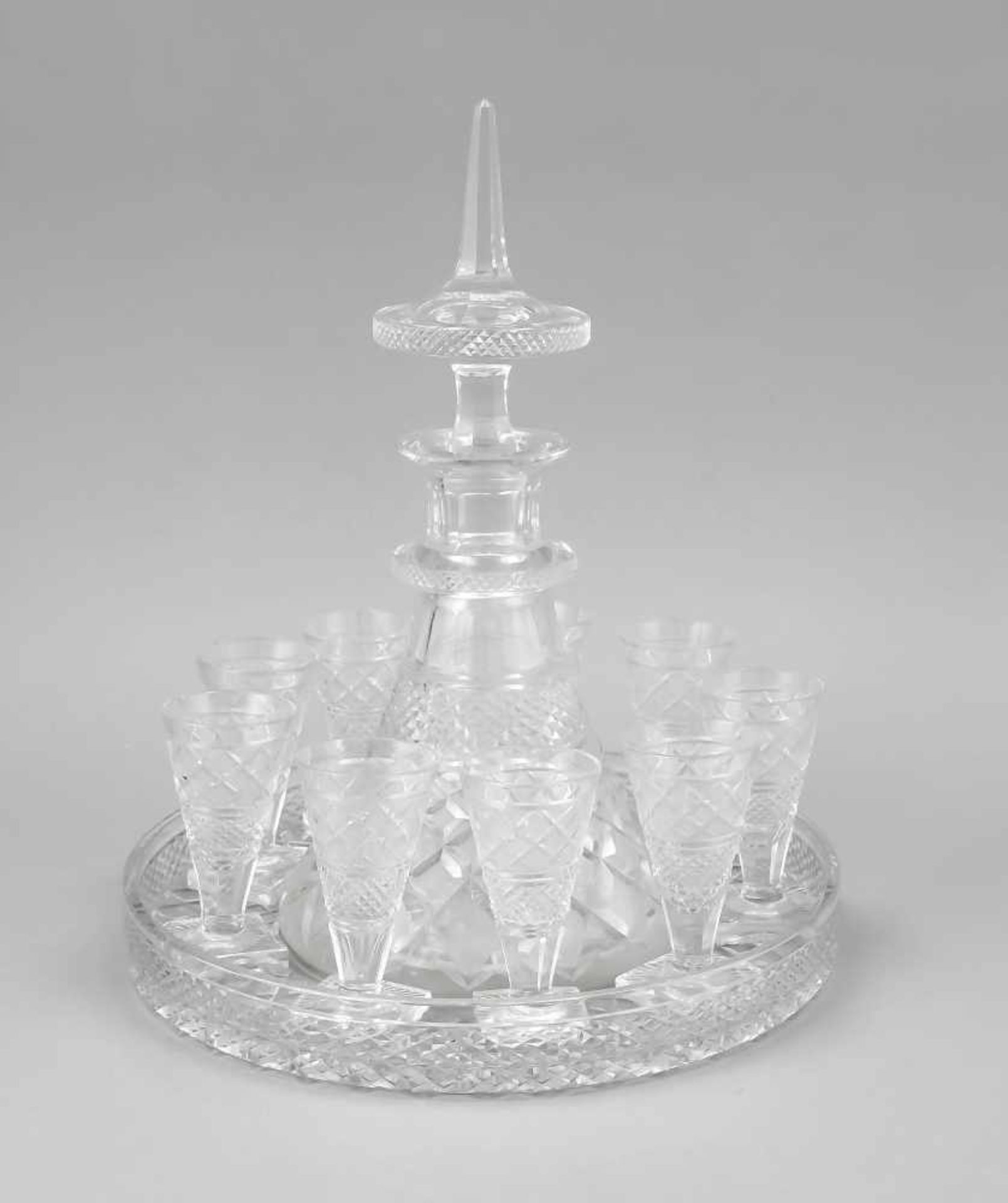 Liqueur service for nine persons, early 19th century, 9 glasses, square base, conical top,