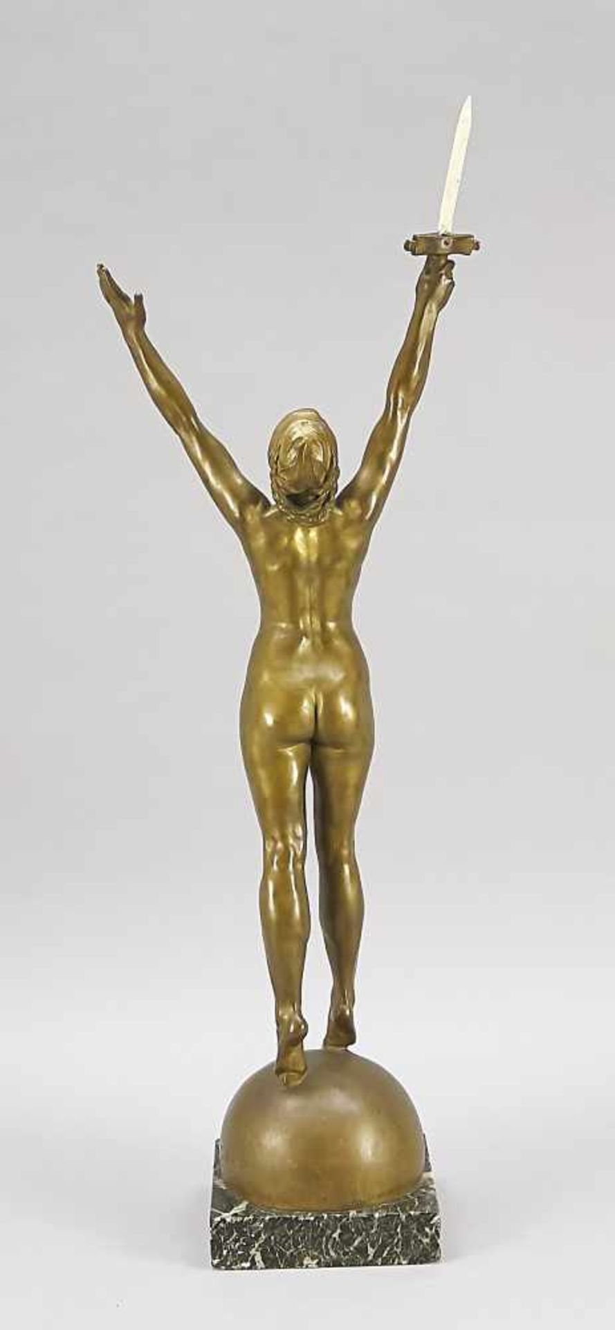 Emile Oscar Guillaume (1867-1942), 'La délivrance', female. Act with sword in victory pose< - Image 2 of 2