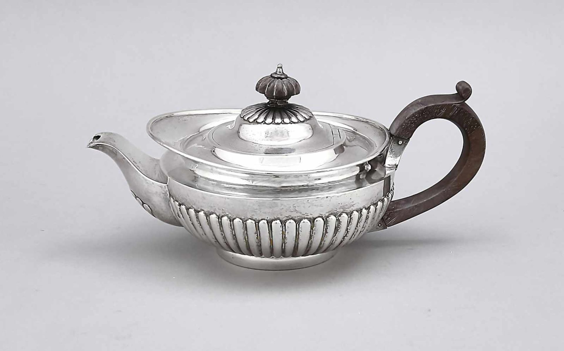 Teapot, England, 1877, hallmarked Dobson & Sons, London, Sterling silver 925/000, round