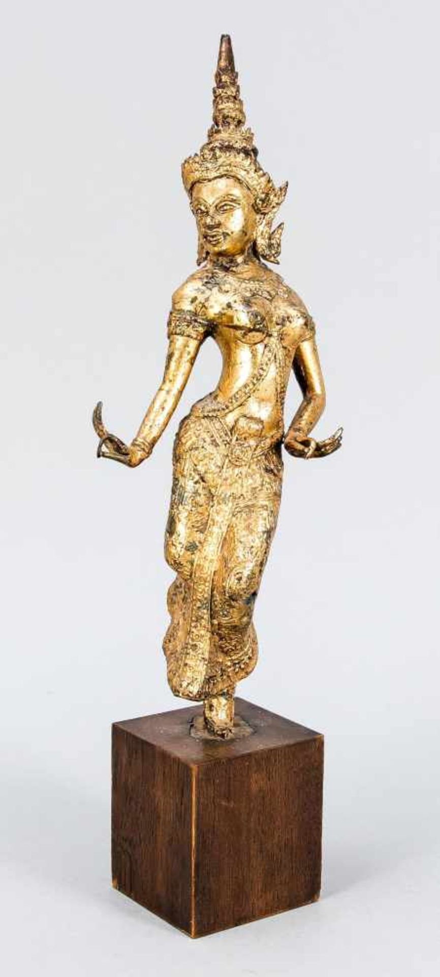 Temple dancer, Thailand / Ratanakosin, 19th century, gilt bronze. Very dynamic