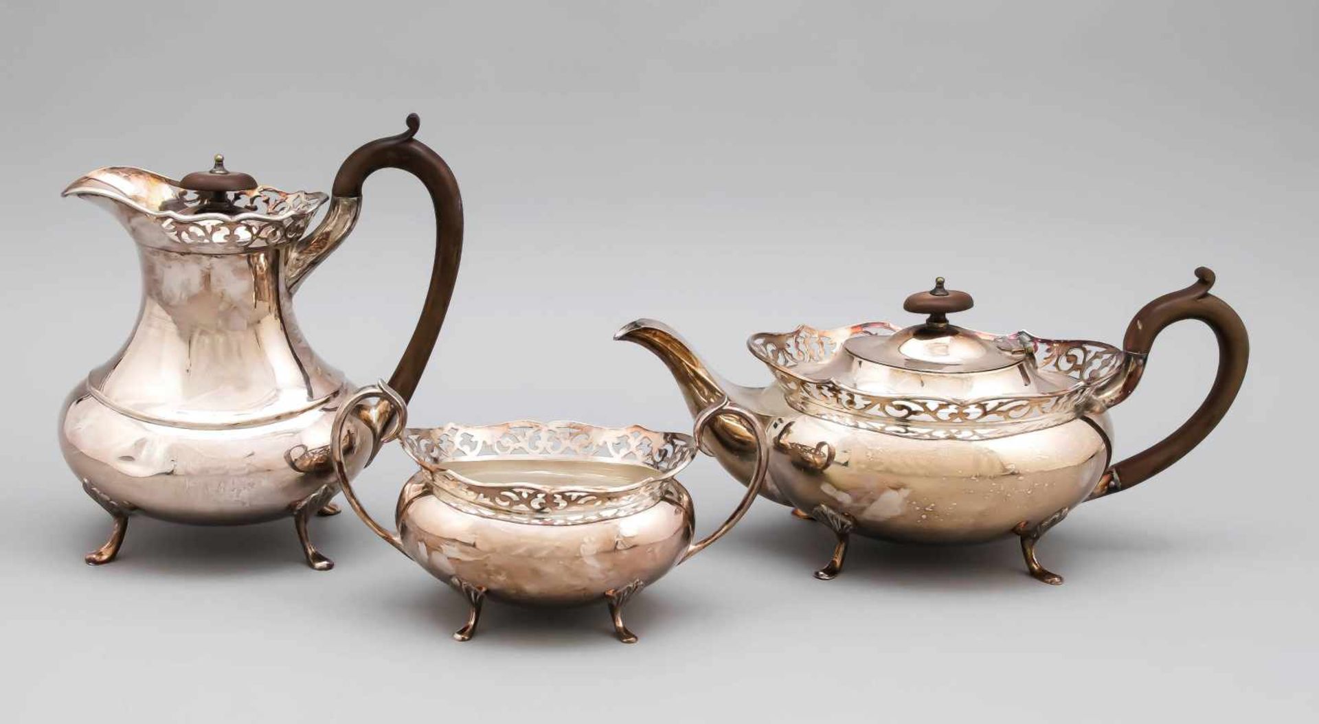 Three pieces of a coffee and tea set, England, 20th century, plated, 2 pots and sugar