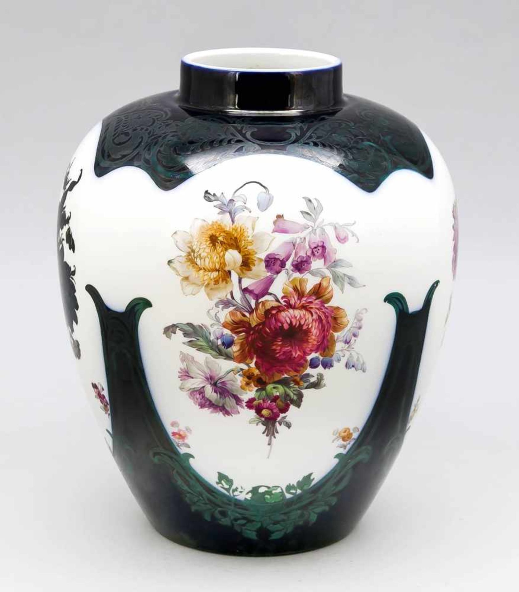 Vase, KPM Berlin, beginning 20th century, 1st quality, painter's mark 2nd quality, bulged - Bild 4 aus 4