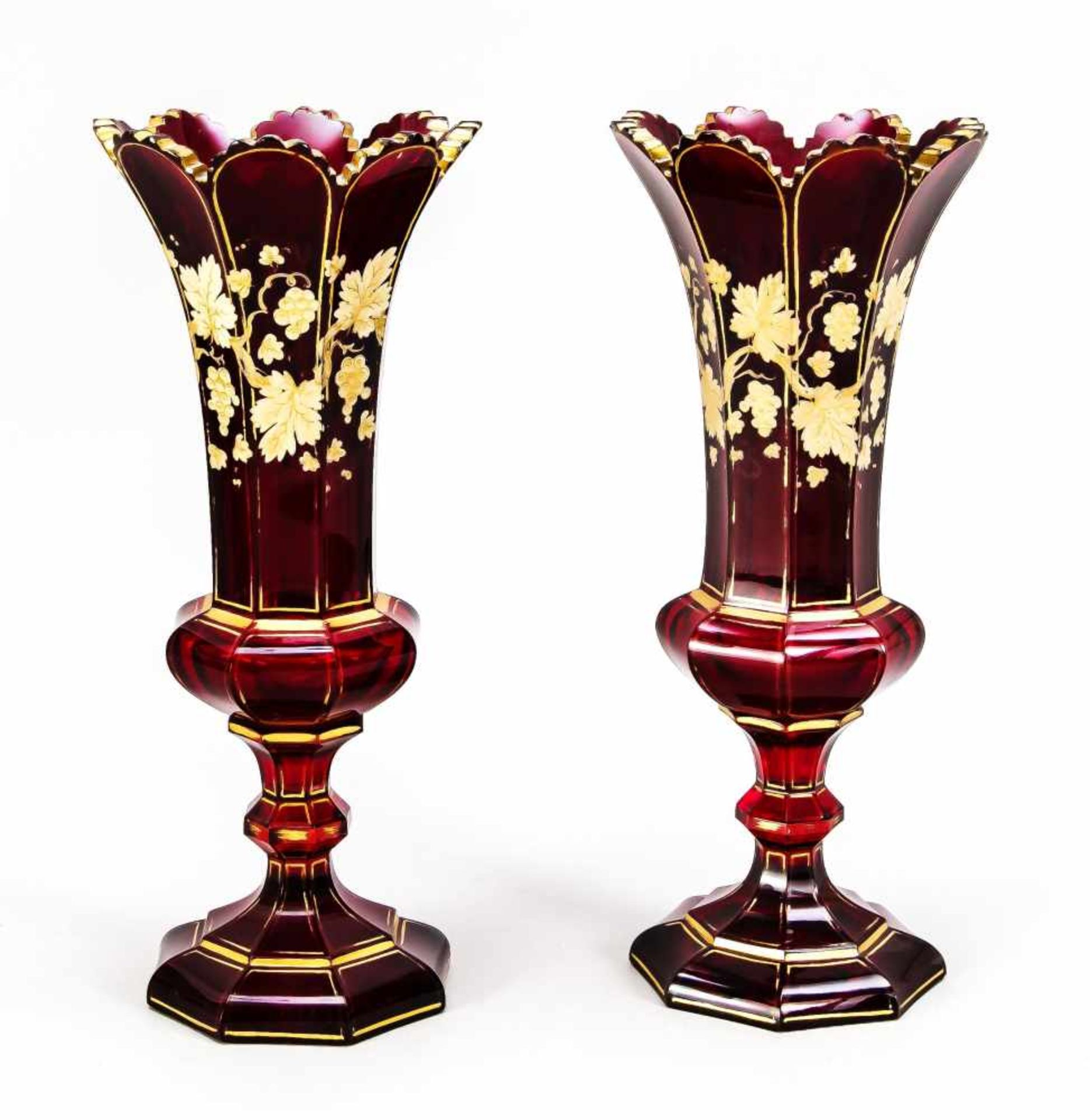 Pair of vases, 19th century, octagonal stand, short baluster shaft, corpus bulgy in the