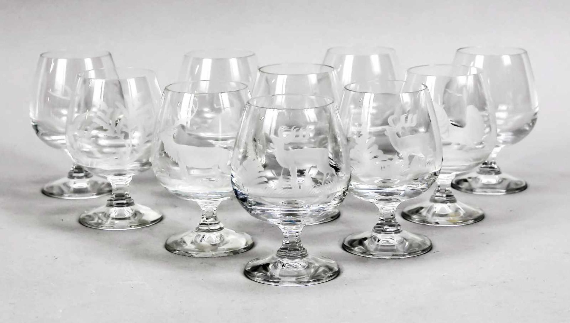 17 hunting cognac glasses, 20th century, round stand, angular shaft, bulgy top, clear