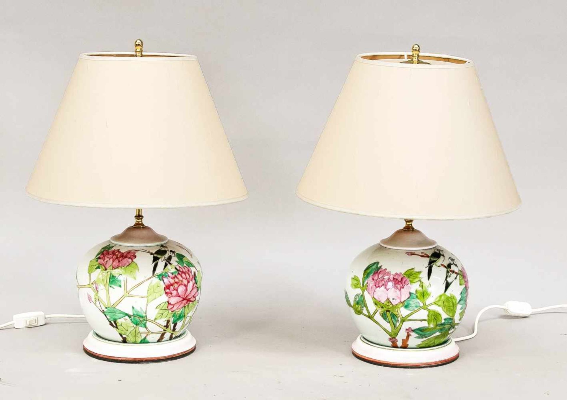 Pair of vase lamps, China, bulbous body, famille rose, electr., Yellow fabric lampshade,