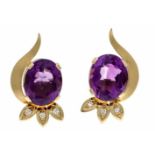 Amethyst-brilliant stud earrings GG 585/000, each with an oval fac. Amethyst 12 x 10 mm invery