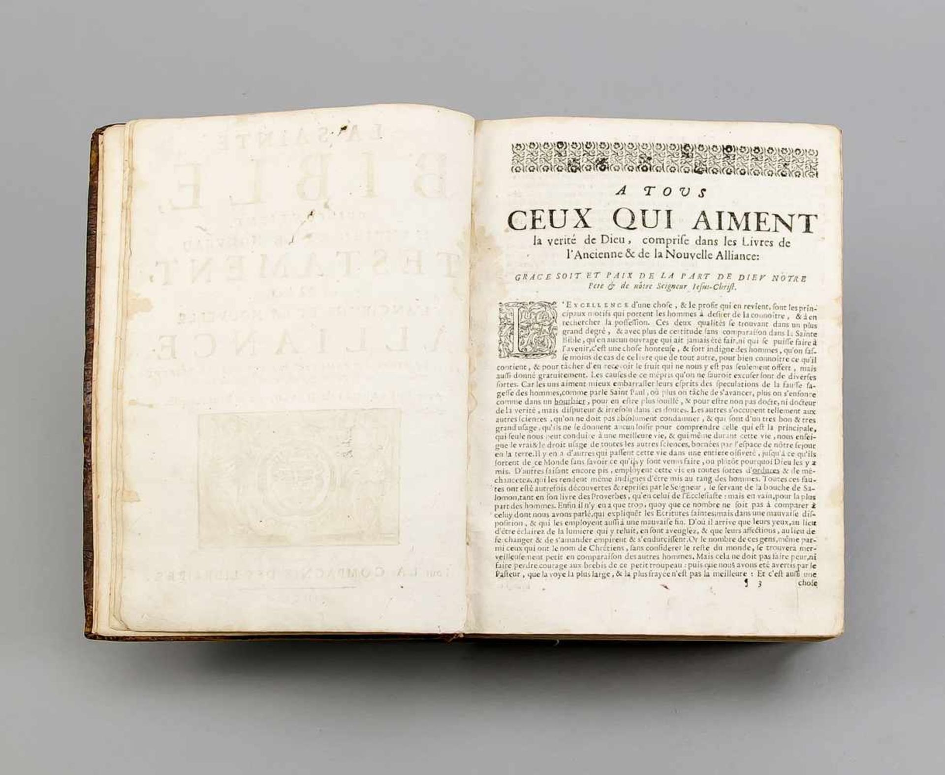 Alte Bibel, Genf, 1705. Ledereinband. Auf einer der ersten Seiten in Französisch bez. als"Die - Bild 4 aus 4