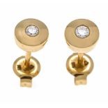 Brilliant stud earrings GG 585/000, each with one brilliant, total 0.10 ct W / magnifyingglass,