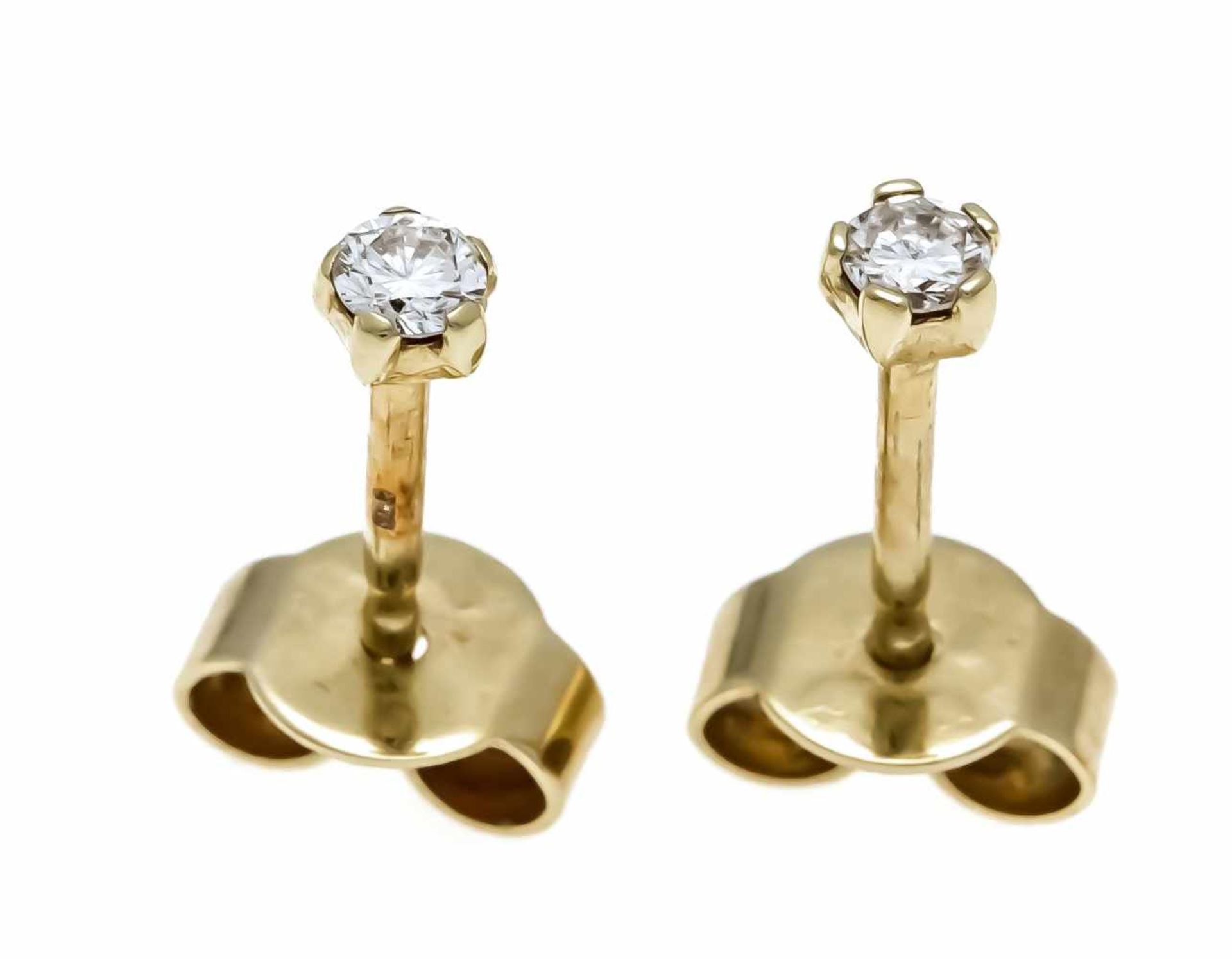 Brilliant stud earrings GG 585/000, each with one brilliant, total 0.08 ct slightly tintedWhite /