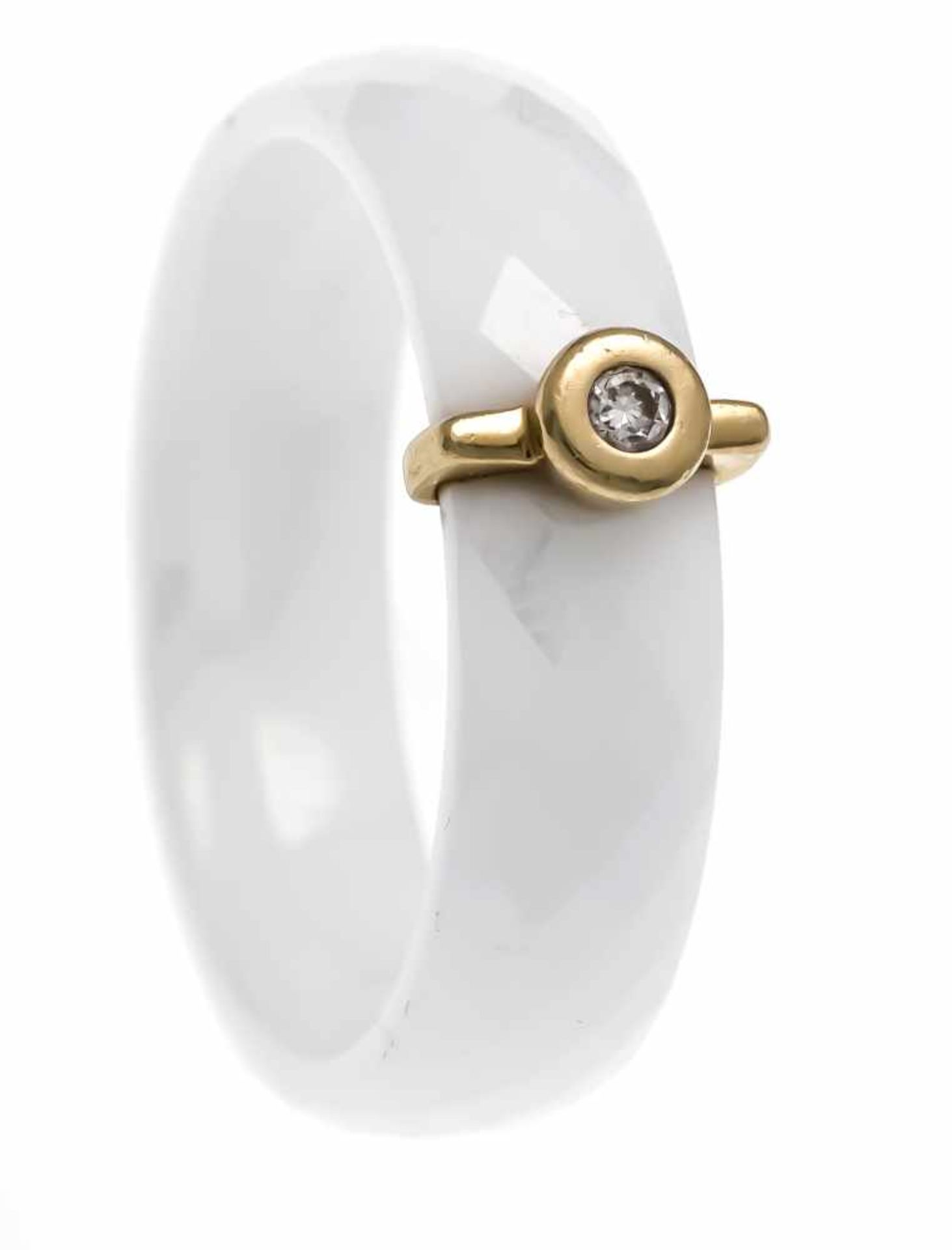 Ceramic diamond ring GG 585/000 with fac.white ceramic and a brilliant 0.03 ct W / PI1, RG59, 5.1