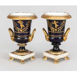 Paar Empire Vasen, Frankreich, 19. Jh., Urnenform mit seitlichen Handhaben überMaskeronen, auf