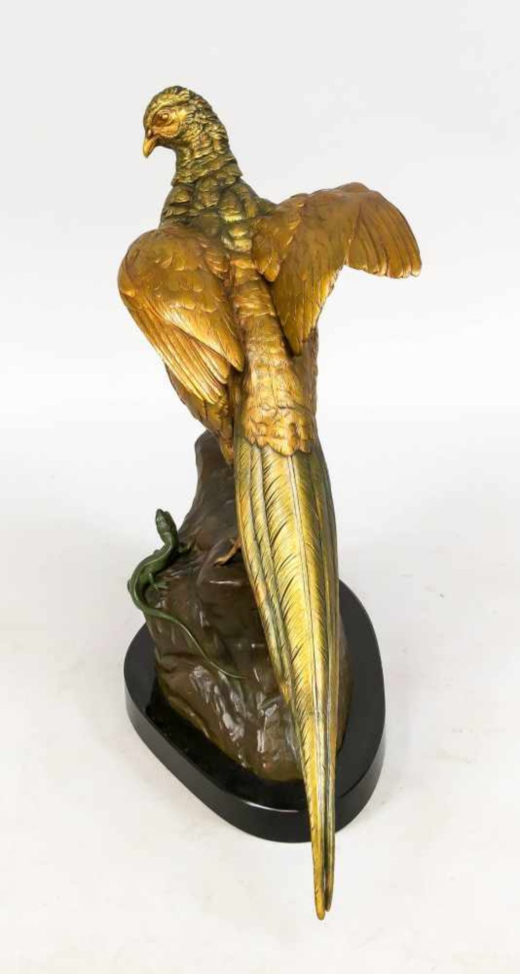 Alfred Dubucand (1828-1894), frz. Tierbildhauer, imposante Skulptur eines Goldfasans miteiner - Bild 2 aus 2