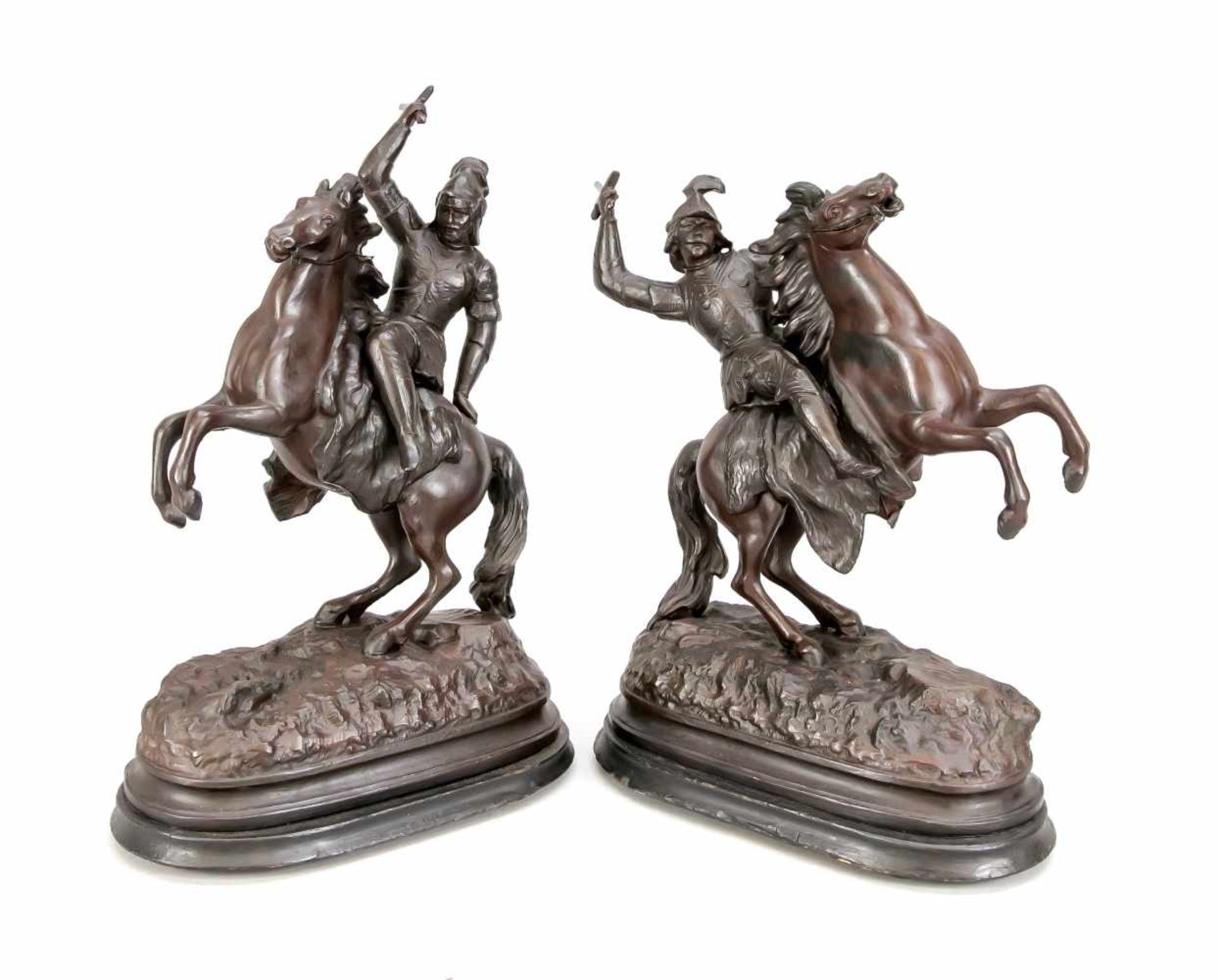 Anonymer Bildhauer des 19. Jh., Paar kämpfende Ritter auf steigenden Pferden, dunkelnachpatinierte