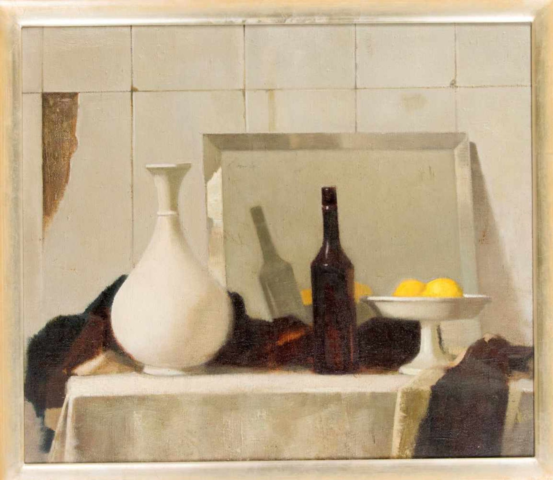 I. Piankow, russischer Maler 2. H. 20. Jh., Stillleben mit Flaschen vor weiß gefliesterWand, Öl