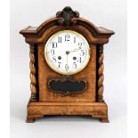 Tischuhr um 1890, E. Howard Watch and Clock Co. Boston USA, Nussbaumwurzelholz mitgewendelten