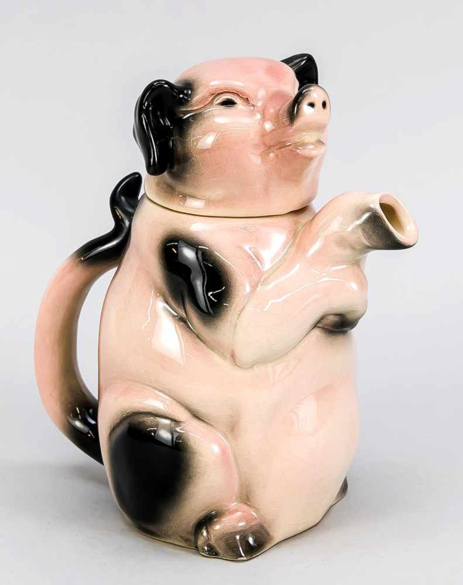 Scherzkanne in Gestalt eines bittenden Schweines, Keramik, 20. Jh., Rosa-schwarzstaffiert, H. 18