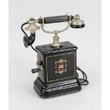 Telefon, Skandinavien um 1920, schwarz lackiertes Eisenblechgehäuse, augenscheinlichvollständig