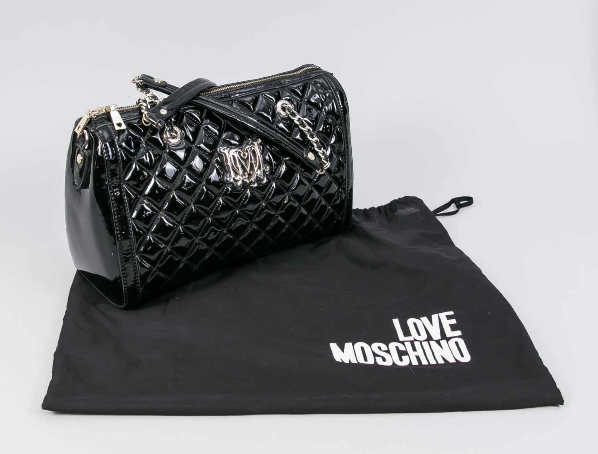 Handtasche von Moschino, 2. H. 20. Jh., Oberfläche Lack gesteppt, Tragebügel an