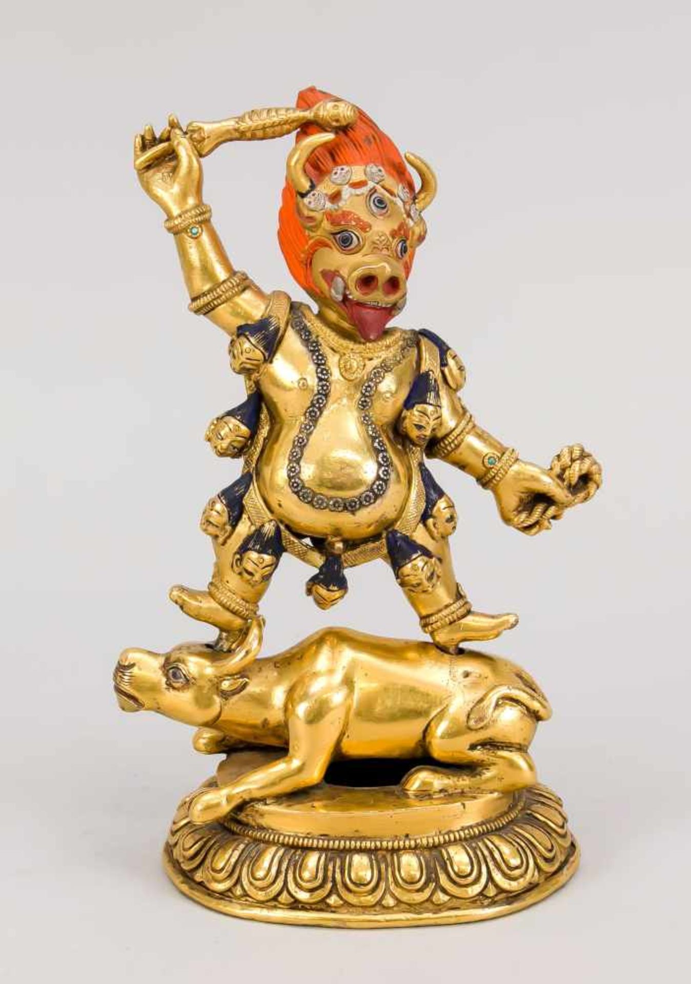 Figur des Yama, Tibet, 19./20. Jh., Bronze, vergoldet und polychrom staffiert. Bestehend