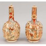 Paar Satsuma-Vasen, Japan, Anfang 20. Jh. Bauchige, leicht geschulterte Form mit
