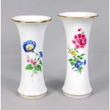 Paar Vasen, Meissen, 2. H. 20. Jh., 1. u. 2. W., jeweils mit polychromer Blumenmalerei und