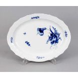 Ovale Servierplatte, Royal Copenhagen, 20. Jh., 2. W., Form Ozier, Dekor Blaue Blume,