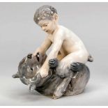 Faun, mit einem Bären kämpfend, Royal Copenhagen, Marke nach 1923, 1. W., Entwurf