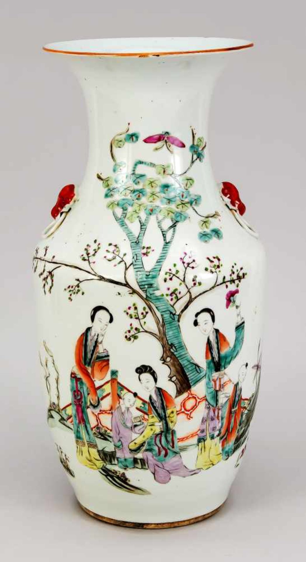Famille-Rose-Vase, China, Ende Qing-Dynastie/Anfang Republik-Zeit (Anfang 20. Jh.). Leicht