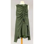 Kleid, Kenzo, Gr. 38, dunkles Grün, leichter, mehrlagiger Stoff, asymmetrischer Ausschnitt