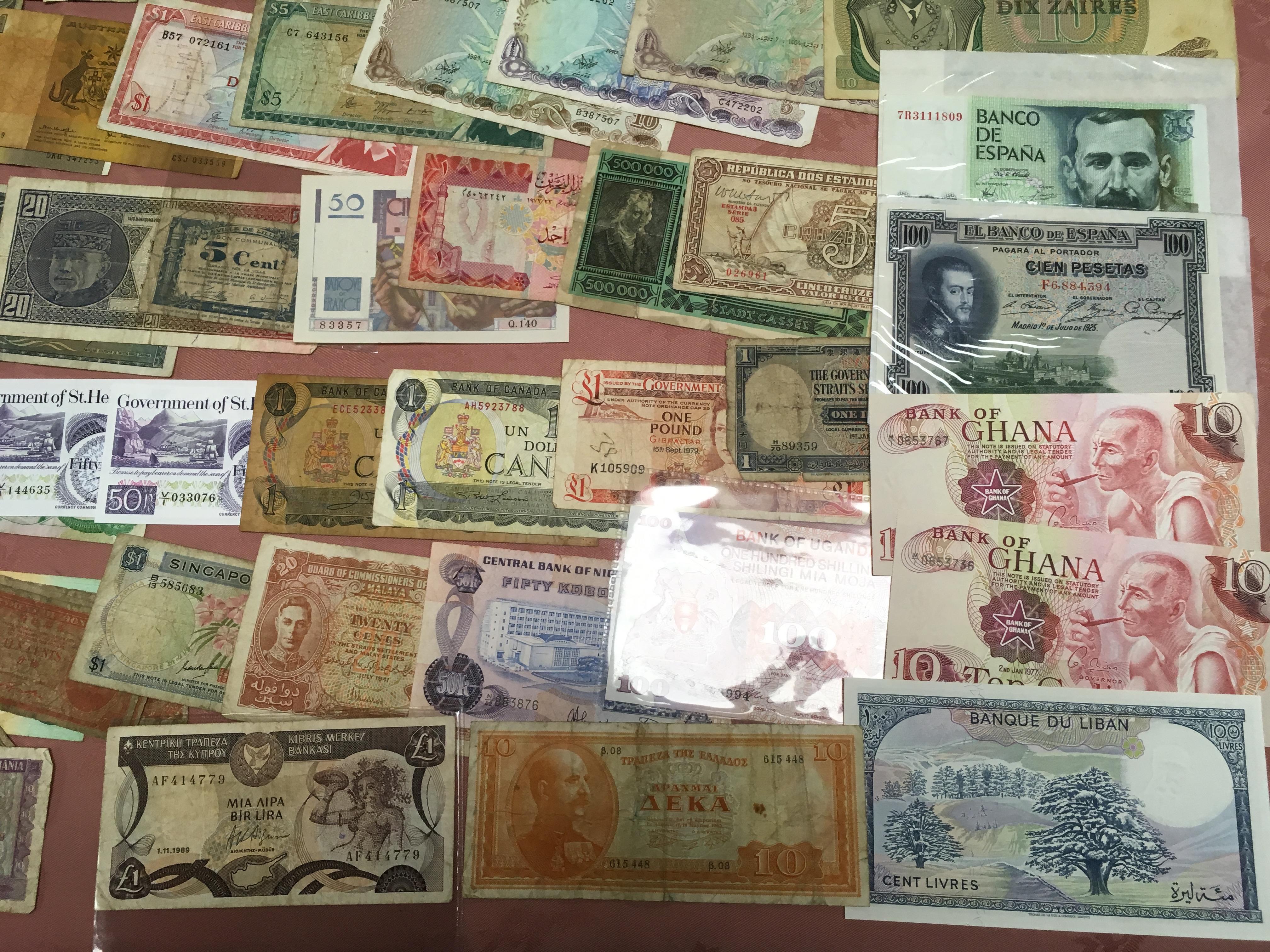 BANKNOTES: MIXED OVERSEAS INCLUDING USA, BRAZIL, GERMANY, IRELAND, ETC. VERY MIXED CONDITION (APPROX - Image 5 of 5