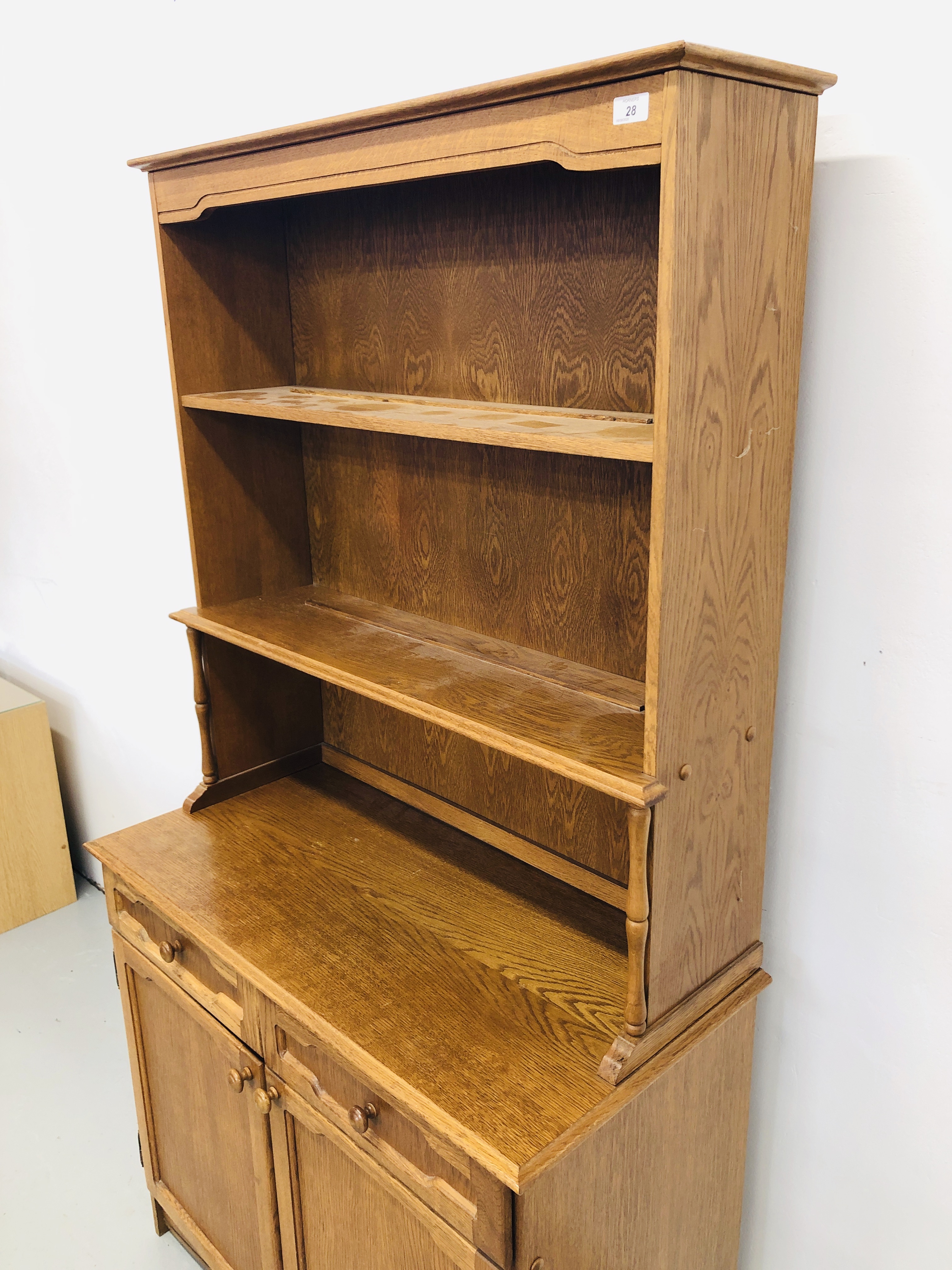 LIGHT OAK FINISH 2 DOOR 2 DRAWER SIDEBOARD - Image 2 of 3