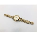 A LADIES 9CT GOLD ACCURIST WATCH ON 9CT GOLD BRACELET