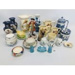 A QUANTITY OF CHINA TO INCLUDE SUSIE COOPER SALT, PEPPER & MUSTARD POT, DENBY SALT,