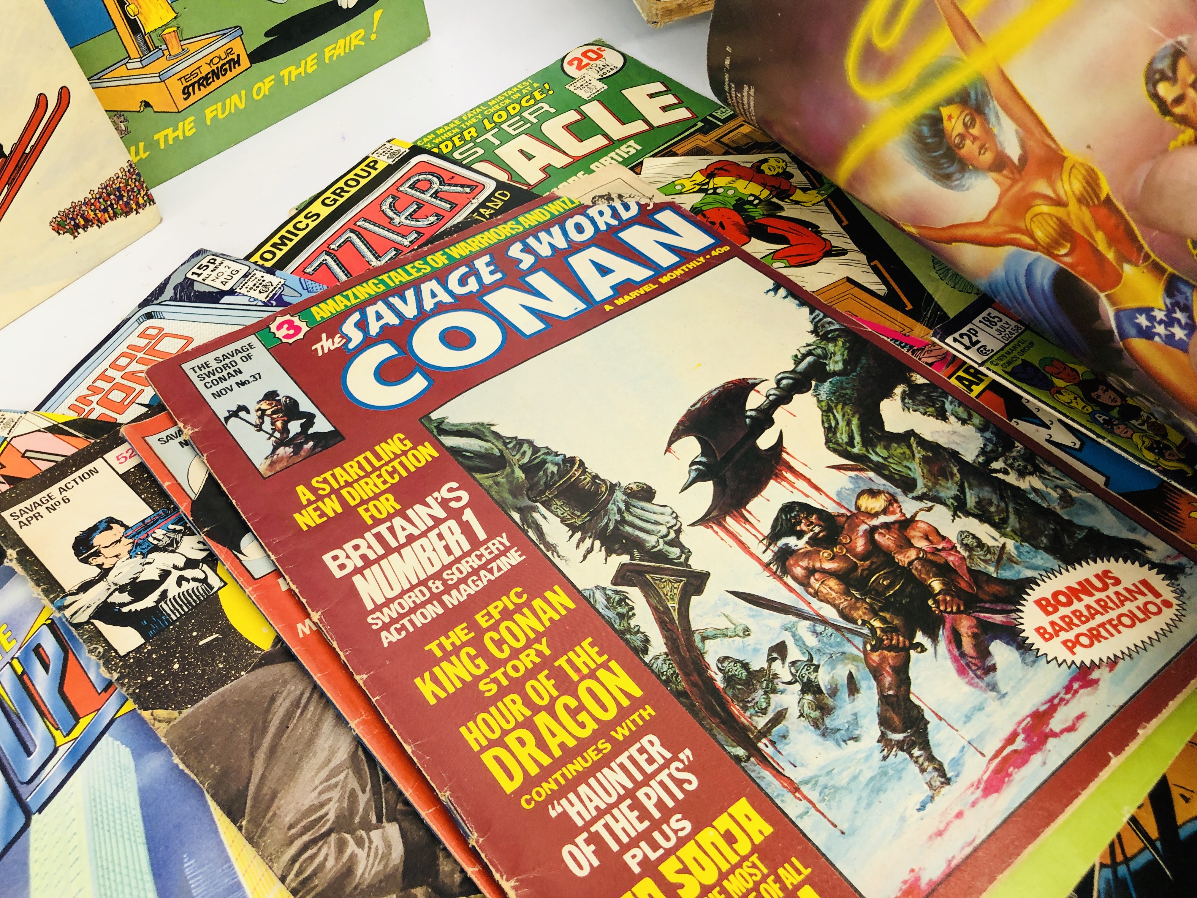 A COLLECTION OF 28 COLLECTORS COMICS TO INCLUDE D.C. & MARVEL, SUPER HEROES, CONAN ETC. - Image 2 of 7