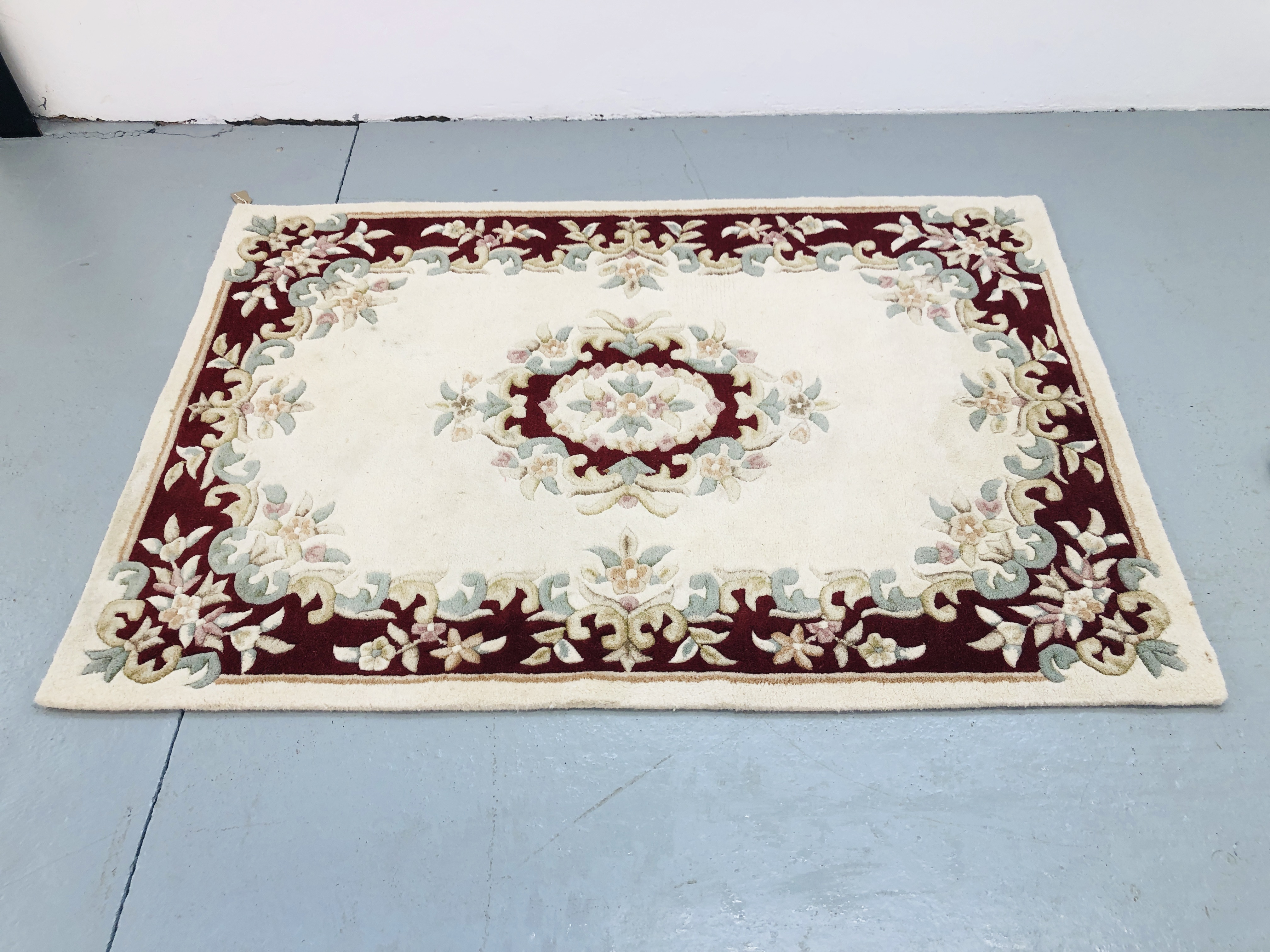 2 X HAND MADE INDIAN 100% WOOL PATTERNED CARPETS RED / CREAM APPROX 93 INCH X 64 INCH AND 71 INCH X - Image 2 of 2