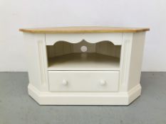 A MODERN CREAM FINISH CORNER TELEVISION STAND WITH LIGHT OAK TOP