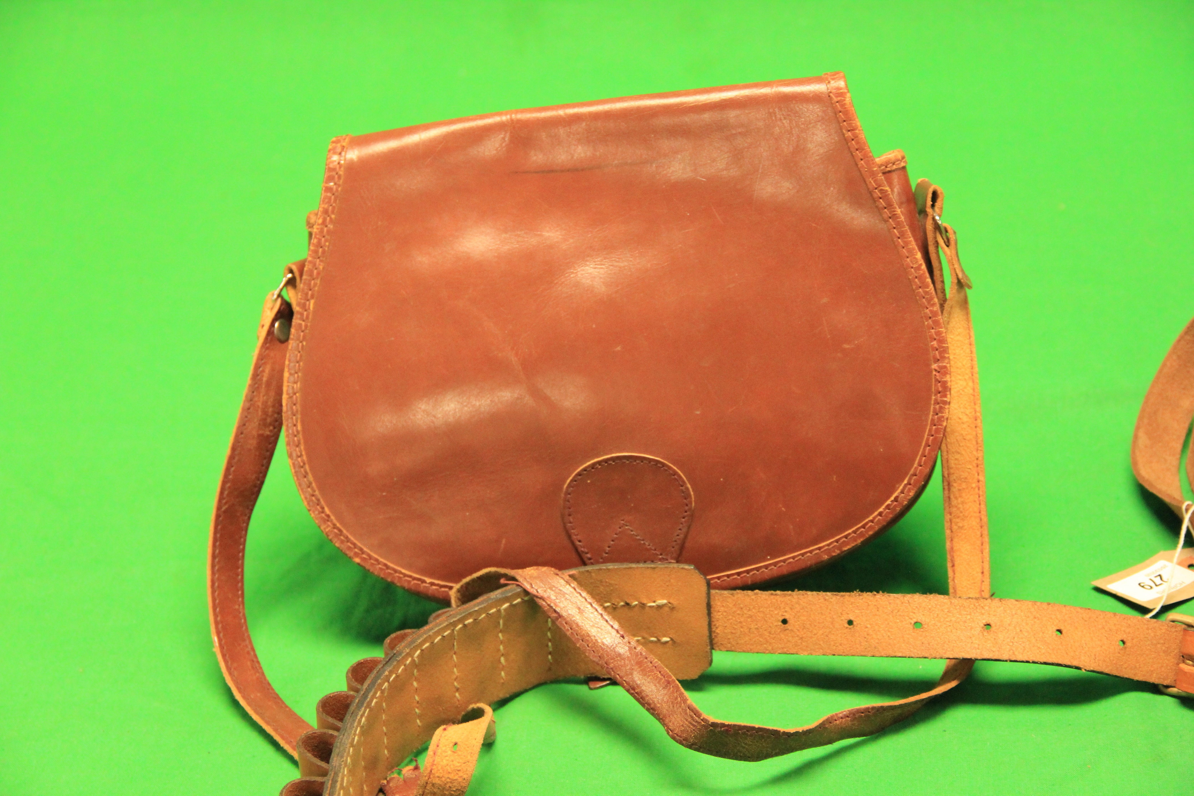 2 LEATHER CARTRIDGE BAGS INCLUDING CONWAY + 12G CARTRIDGE BELT - Image 3 of 5