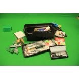 BOX CONTAINING QUANTITY OF ARCHERY ACCESSORIES TO INCLUDE GLOVES, FEATHERS, STRINGS, SIGHTS,