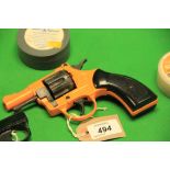 BBM OLYMPIC 6 STARTING PISTOL + WEBLEY SPORTS STARTING PISTOL + 2 TUBS OF BLANK CARTRIDGES AND TUB