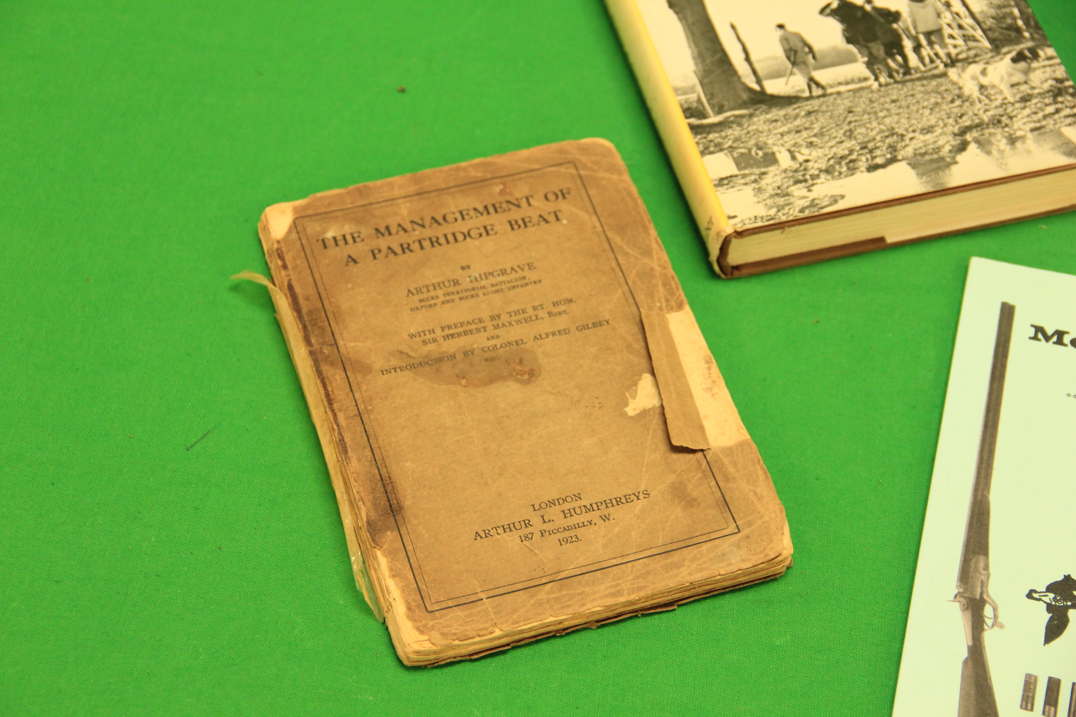 BOX OF COUNTRY SPORTING BOOKS TO INCLUDE "THE MANAGEMENT OF A PARTRIDGE BEAT" ETC. - Image 2 of 5