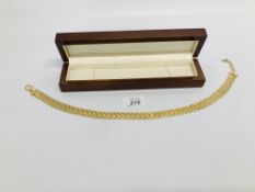 A ROPE DESIGN CHOKER MARKED 925 ITALY IN PRESENTATION BOX